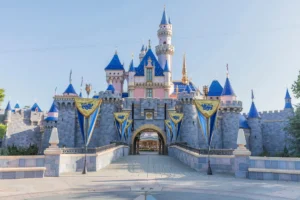 Disneyland Discount Tickets: August 2026 Guide