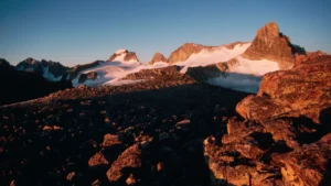 Experienced Missouri Hiker Rescued After Week-Long Ordeal on Remote Wyoming Peak