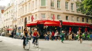 Tipping in Paris: Your Comprehensive Guide to Navigating Gratuities in the City of Light